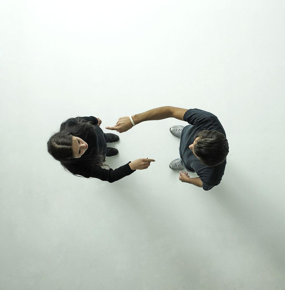 Elbeszélünk egymás mellett?