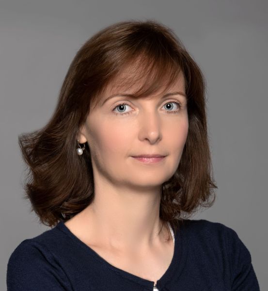 Dr. Hargitai Rita