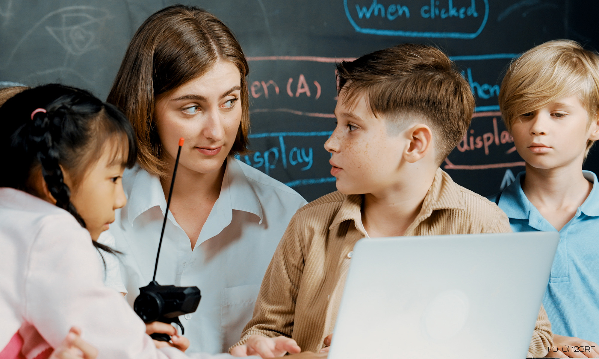 Korlátozza-e a tanítás a gyerekek felfedezési vágyát?