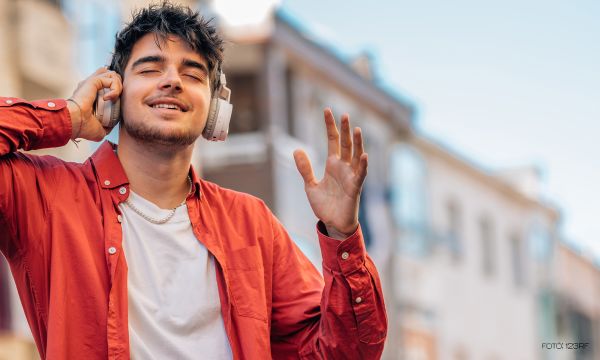 Miért ragad be a fejünkbe egy dallam?